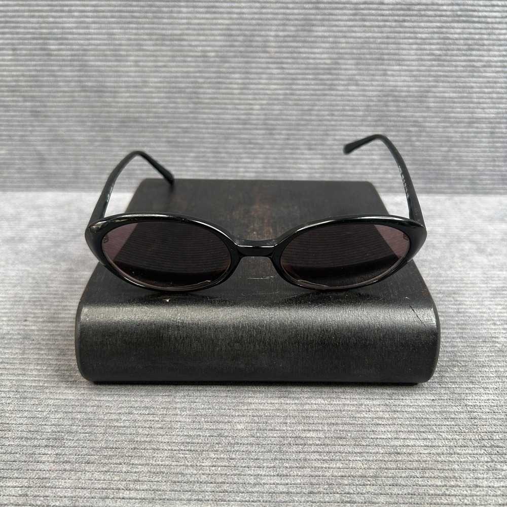 Guess GU724 Black Oval  Sunglasses Eyewear 51/19-135 Vintage Style